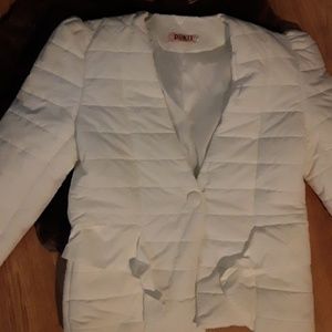 DD & JJ White poof overcoat xl .